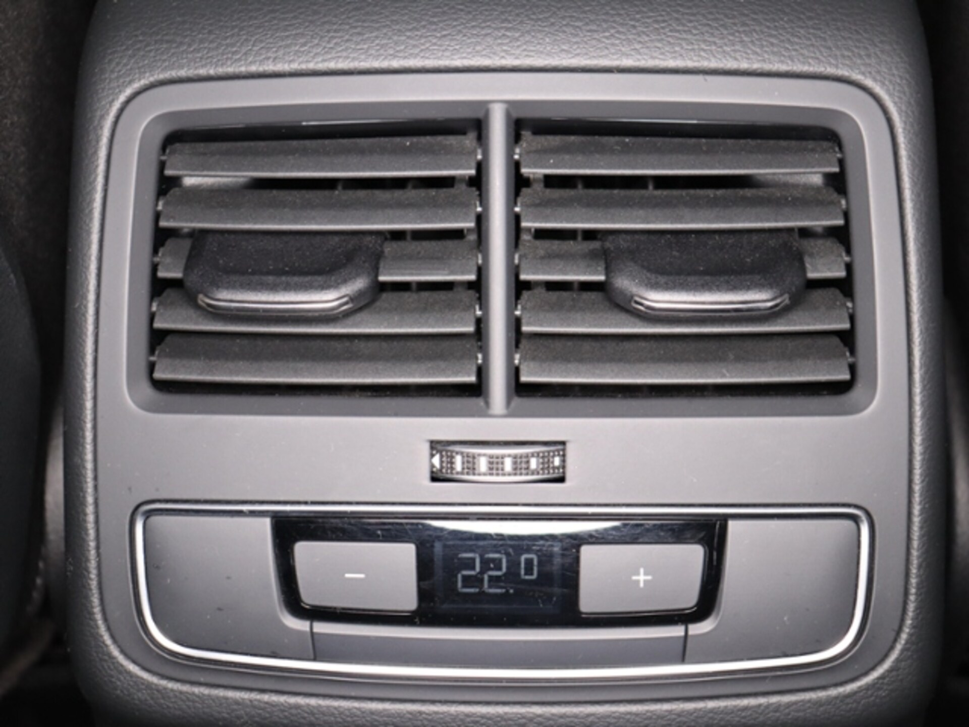 Audi A4 Limousine