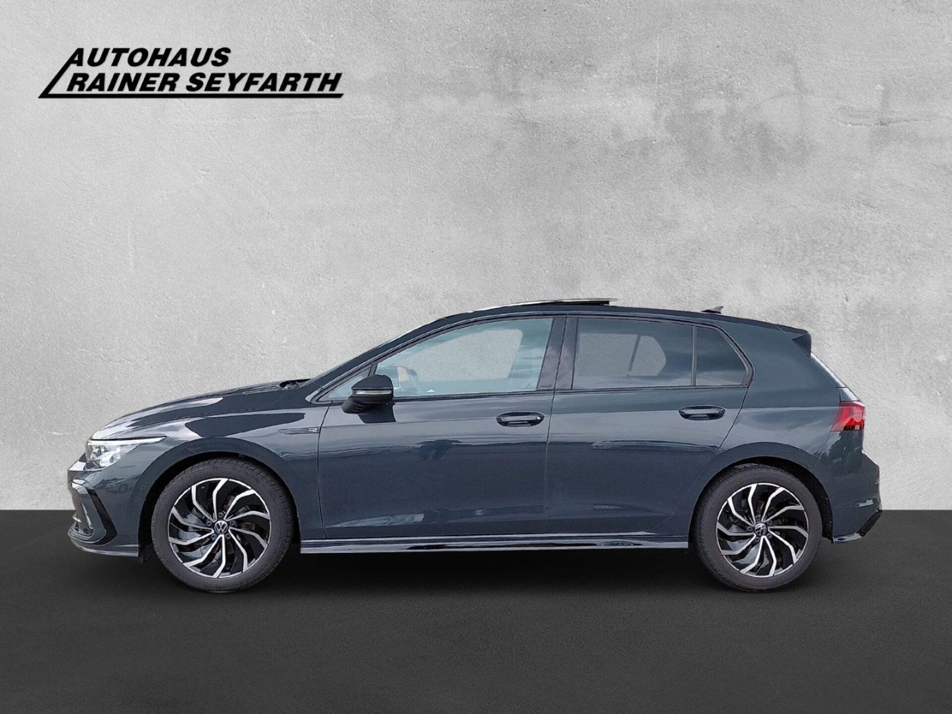 Volkswagen Golf R-Line