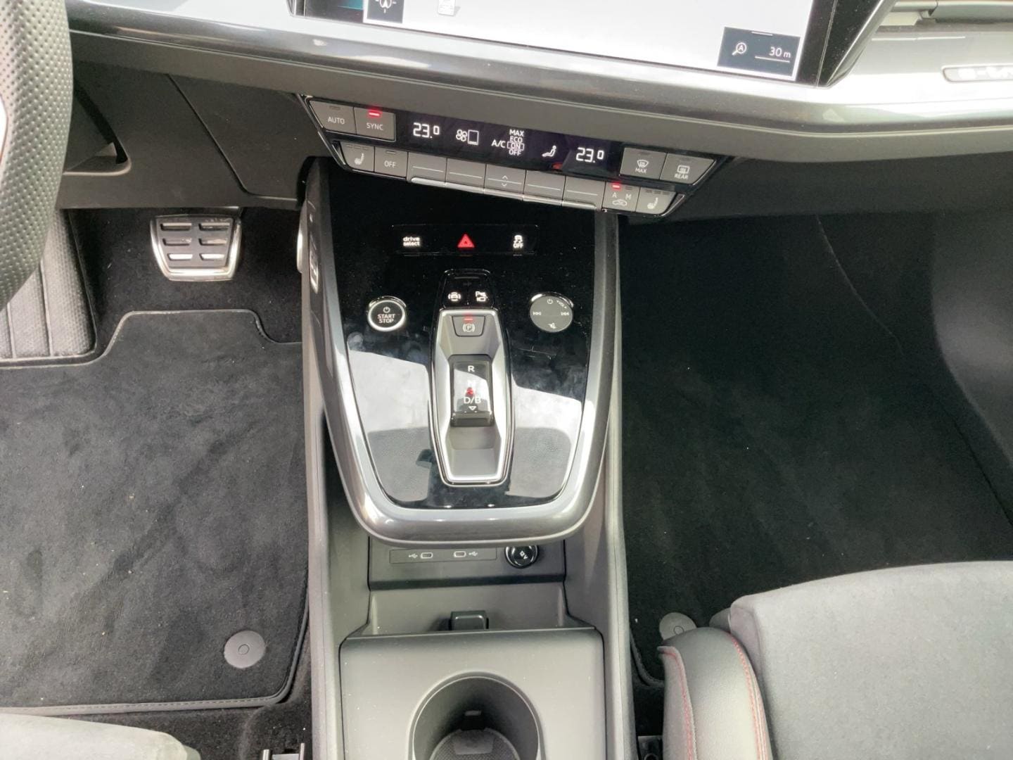 Bild über Audi Q4 e-tron 55 e-tron quattro - für weitere Informationen kontaktieren Sie den Audi Partner