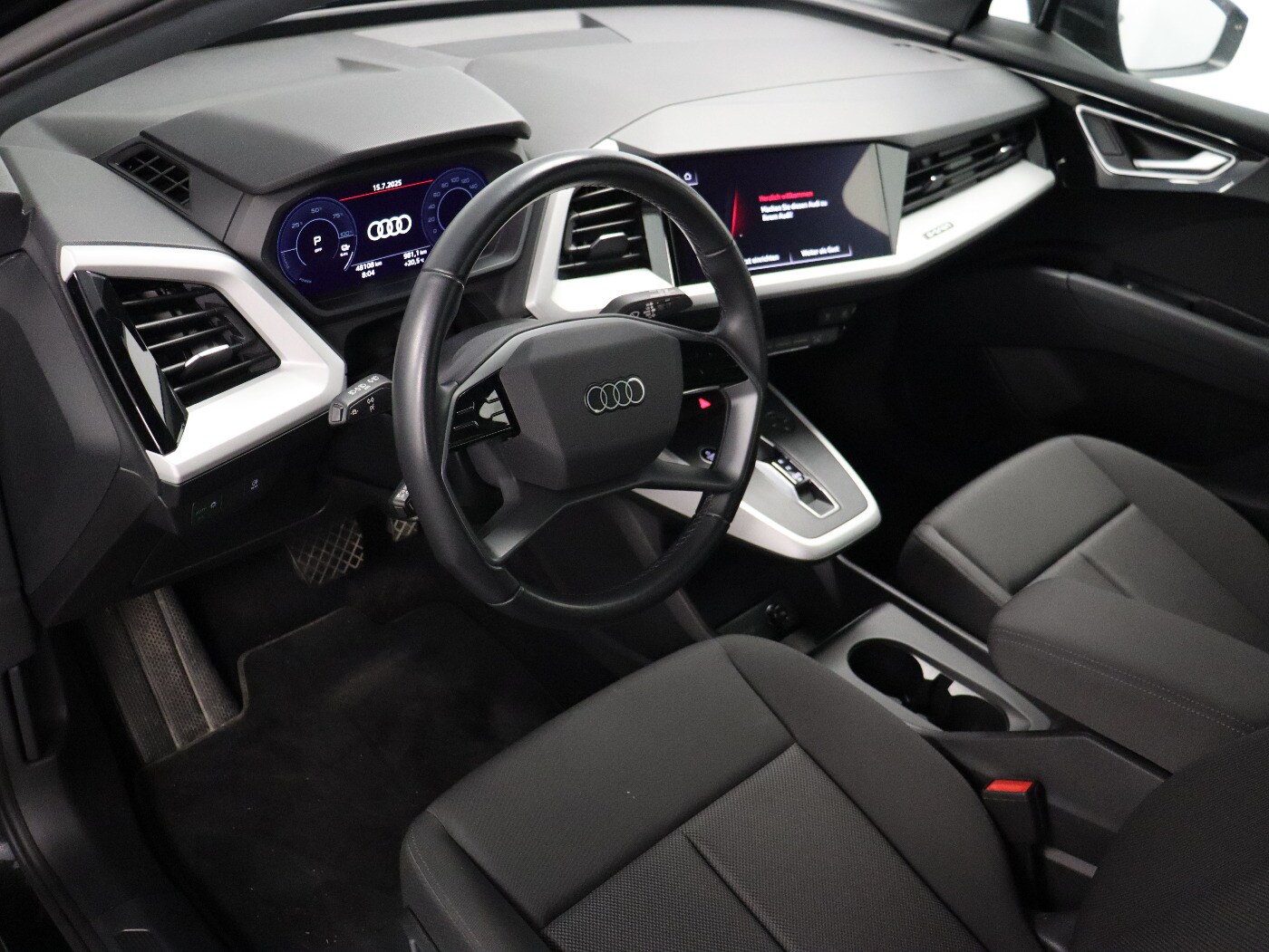 Image about Audi Q4 e-tron 40 e-tron