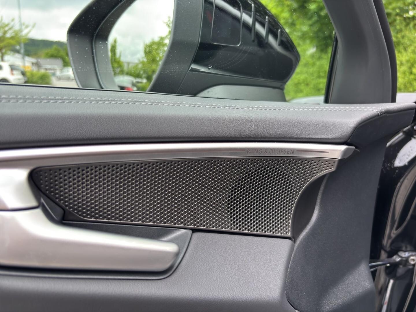 Bild über Audi A6 Avant TDI quattro 150 kW S tronic - für weitere Informationen kontaktieren Sie den Audi Partner