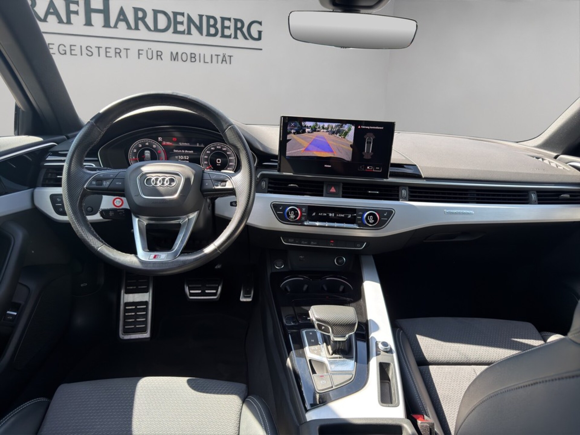 Audi A4 Avant S line