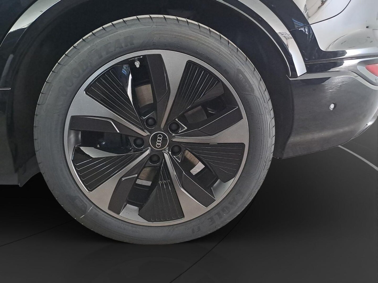 Audi SQ6 e-tron – Bild 9
