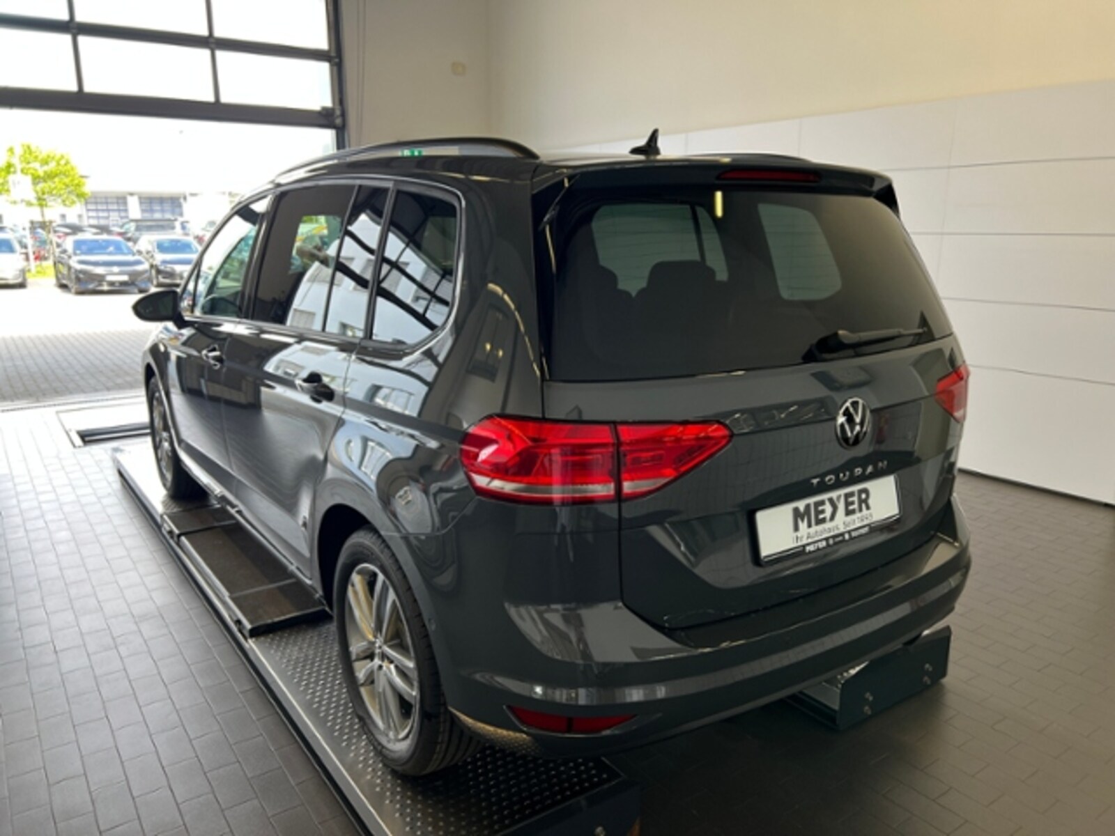 Volkswagen Touran – Bild 4
