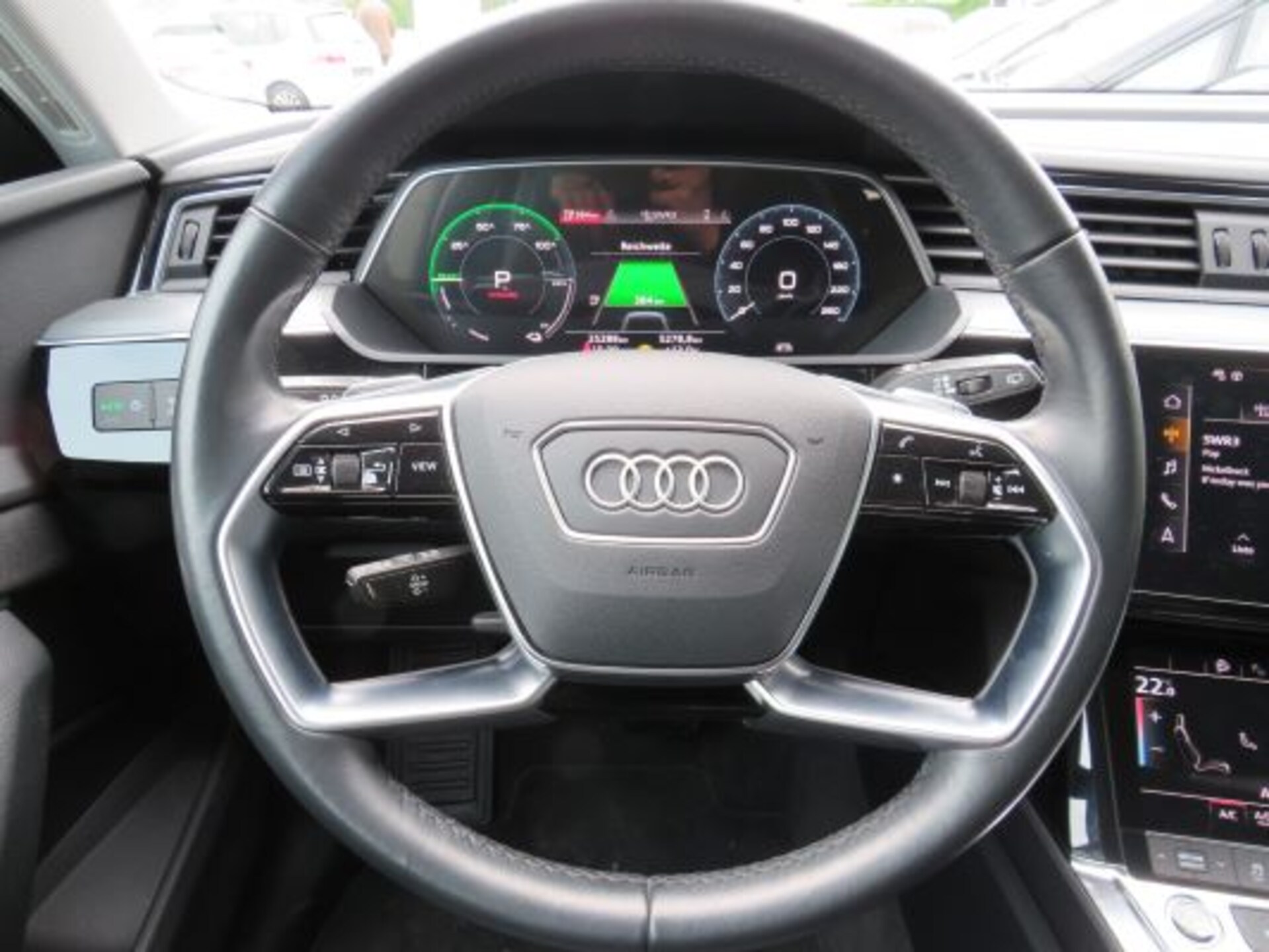 Audi e-tron