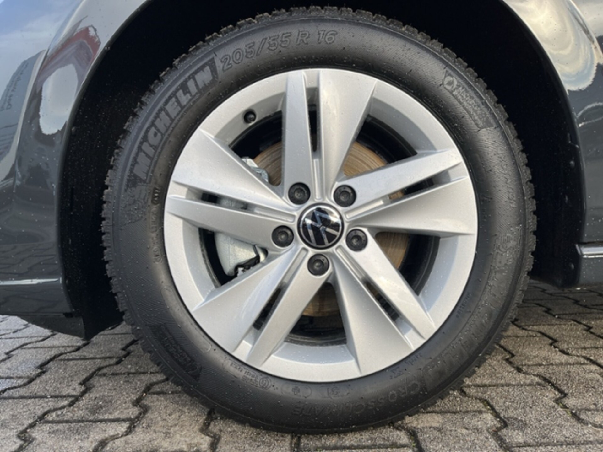 Volkswagen Golf Life