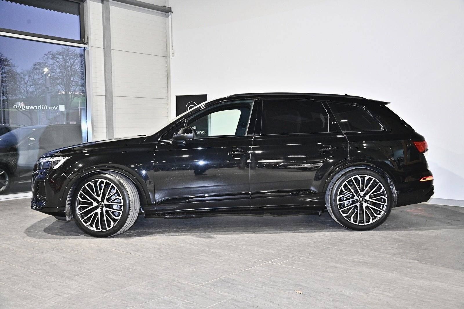 Image about Audi Q7 SUV S line 50 TDI quattro tiptronic