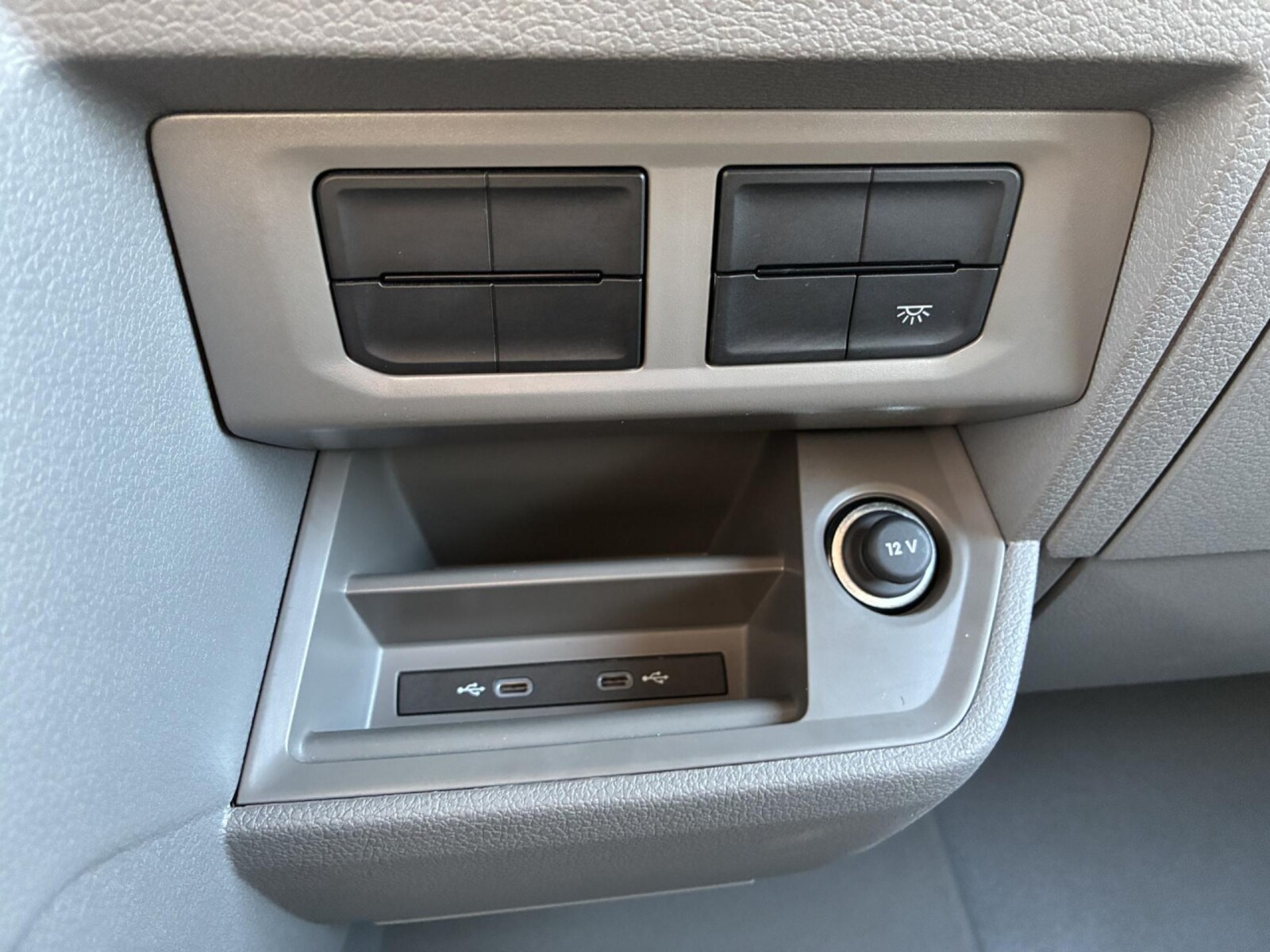 Volkswagen Crafter Kasten mittlerer Radstand – Bild 19