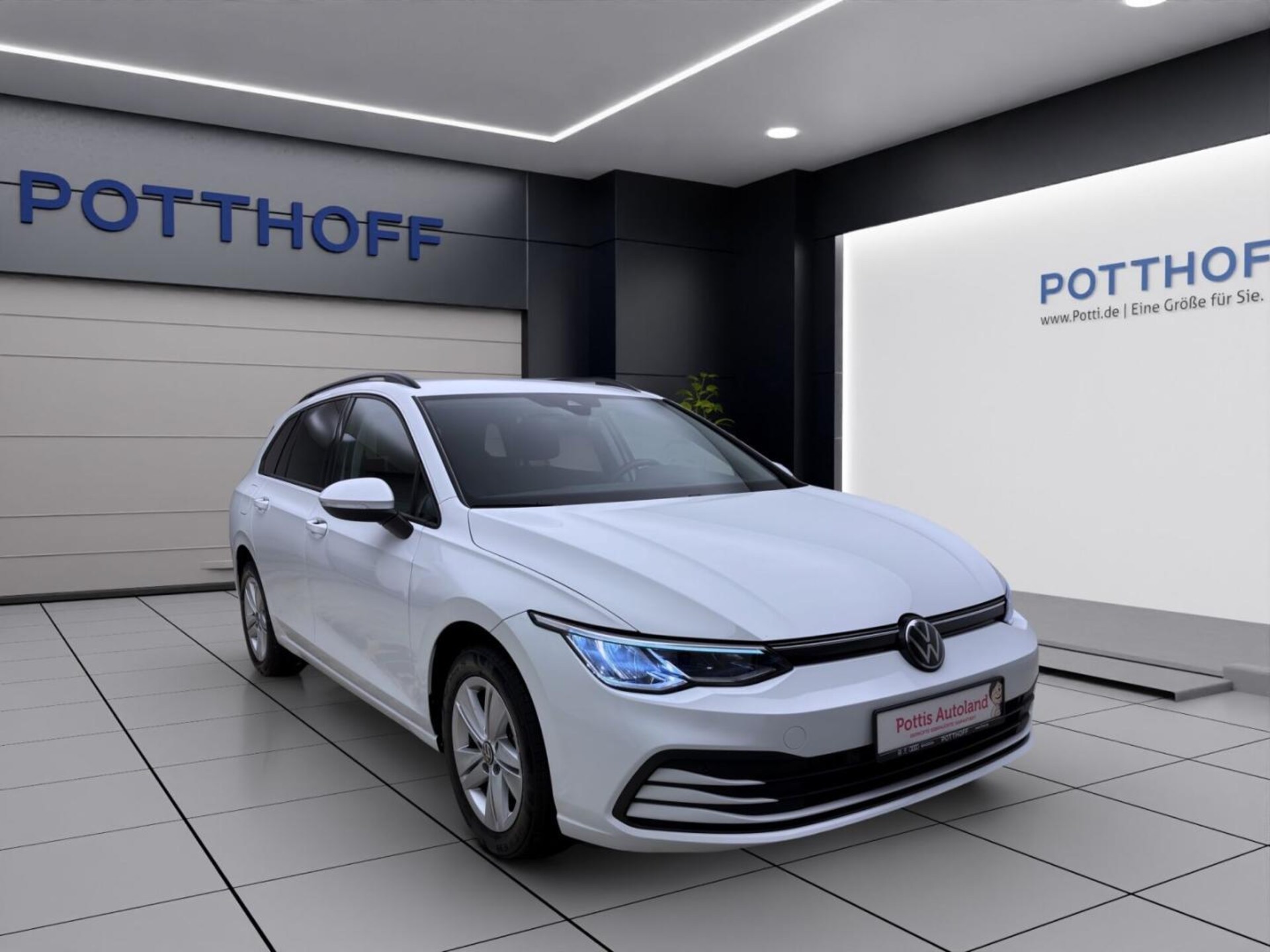 Volkswagen Golf Variant Life