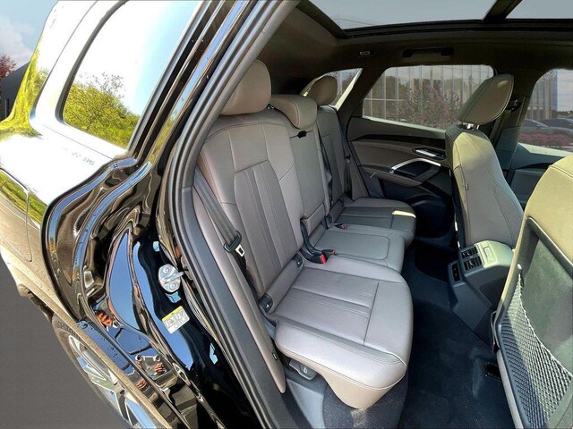 2026 Audi Q5 Premium - Photo 10