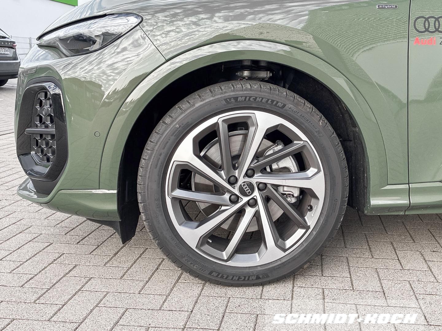 Bild über Audi Q5 Sportback e-hybrid e-hybrid quattro 220 kW S tronic - für weitere Informationen kontaktieren Sie den Audi Partner