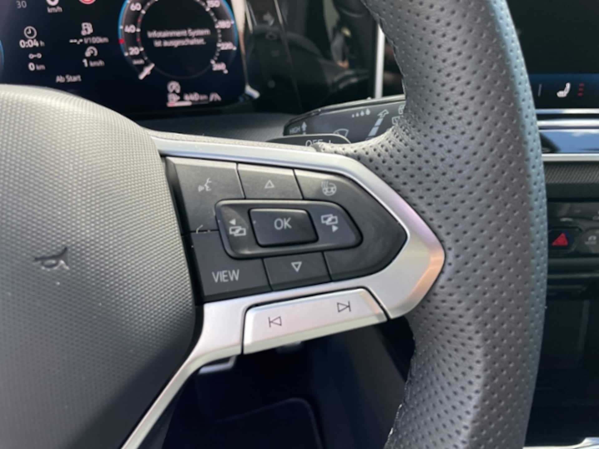 Volkswagen Golf Variant R-Line