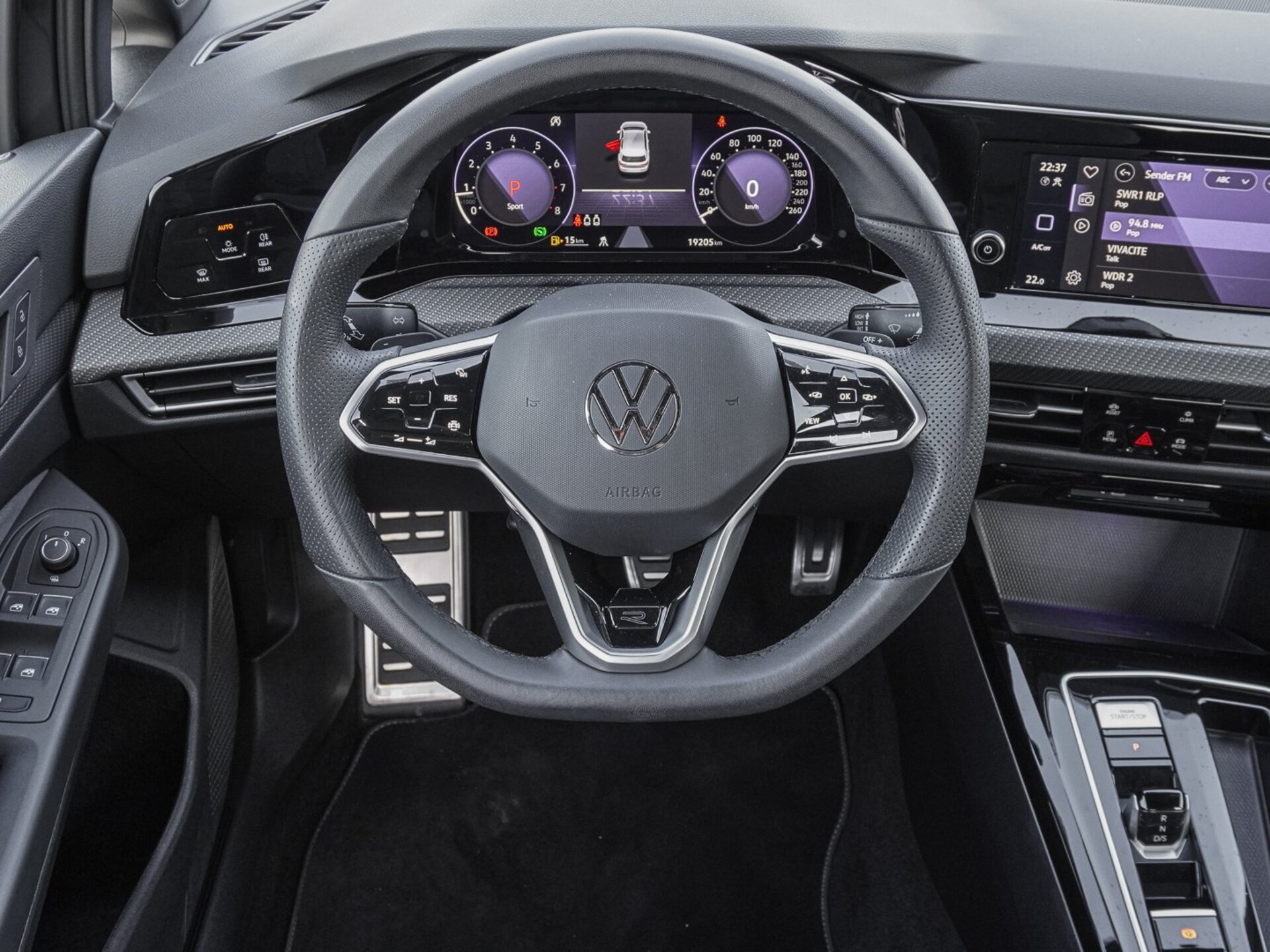 Volkswagen Golf R-Line