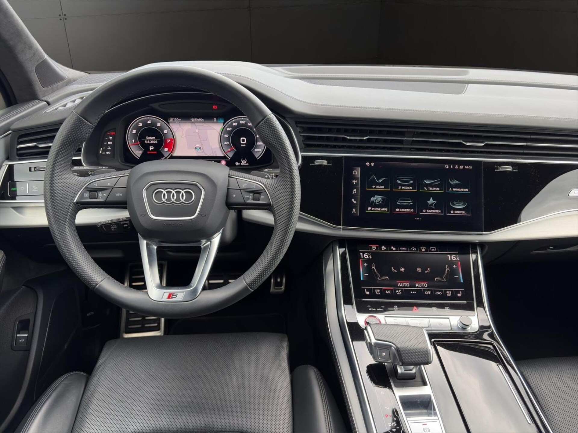 Audi SQ7 SUV