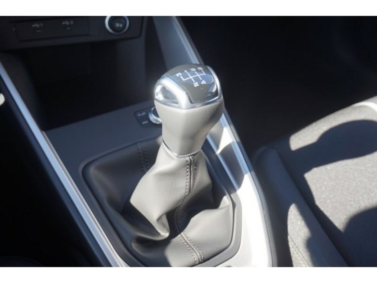 Bild über Audi A1 Sportback advanced 25 TFSI Schaltgetriebe - für weitere Informationen kontaktieren Sie den Audi Partner