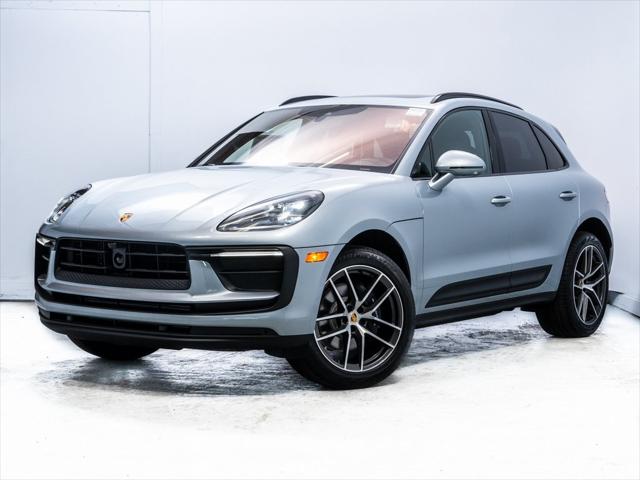 2025 Porsche Macan Base