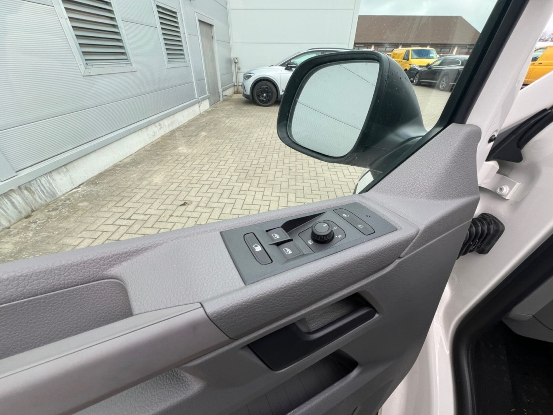 Volkswagen T6.1 Transporter Kasten kurzer Radstand