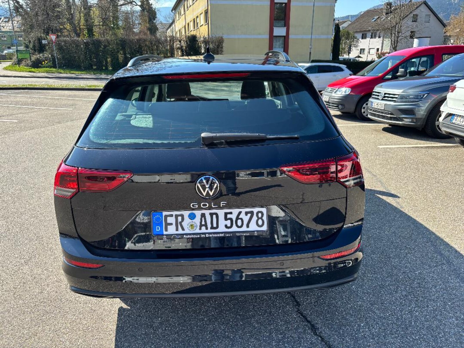 Volkswagen Golf Variant – Bild 7