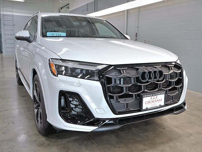 2026 Audi Q7 55 Prestige quattro Tiptronic's photo