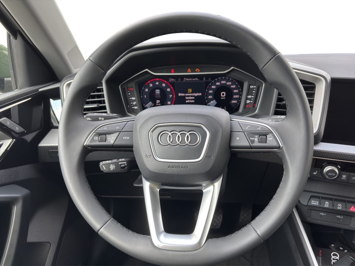 Bild über Audi A1 Sportback S line 35 TFSI S tronic - für weitere Informationen kontaktieren Sie den Audi Partner