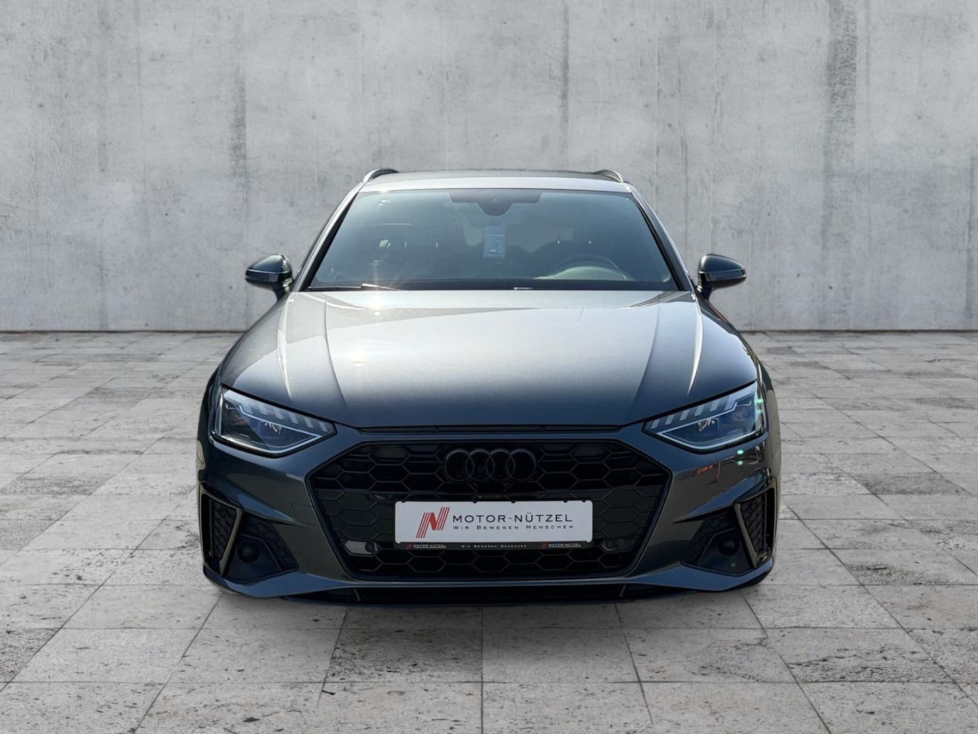Audi A4 Avant S line
