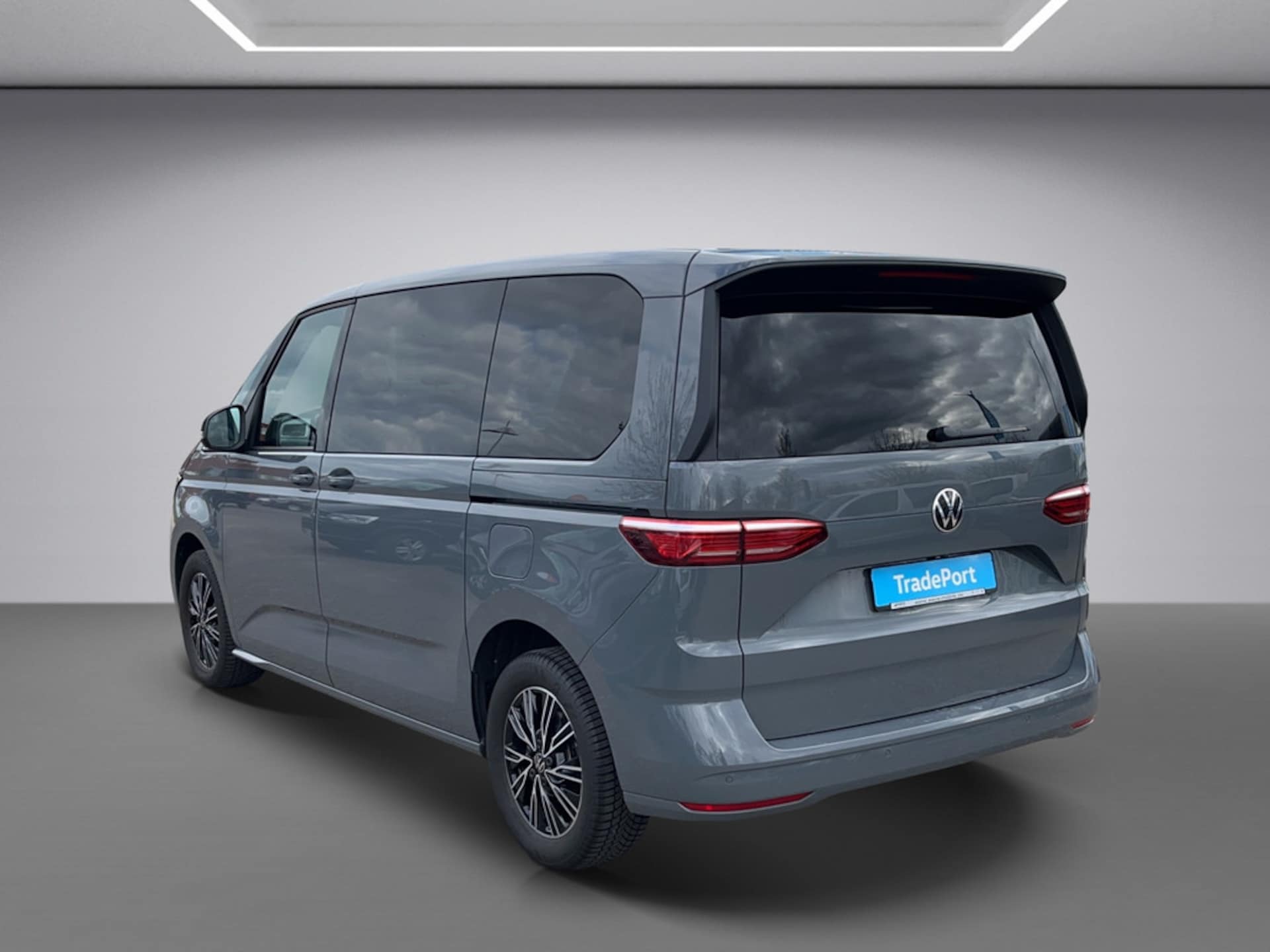 Volkswagen Multivan Basis-Modell