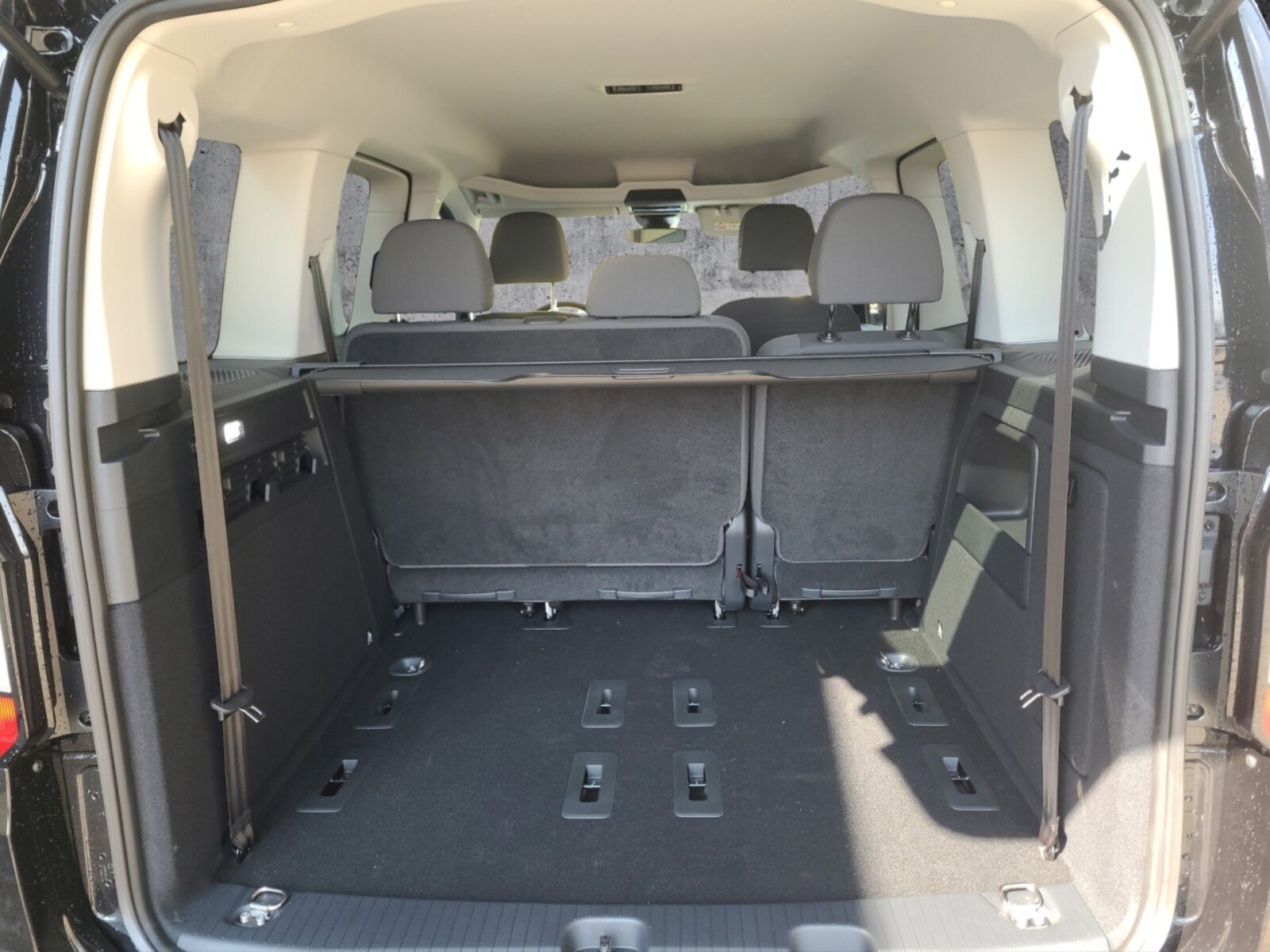 Volkswagen Caddy – Bild 9