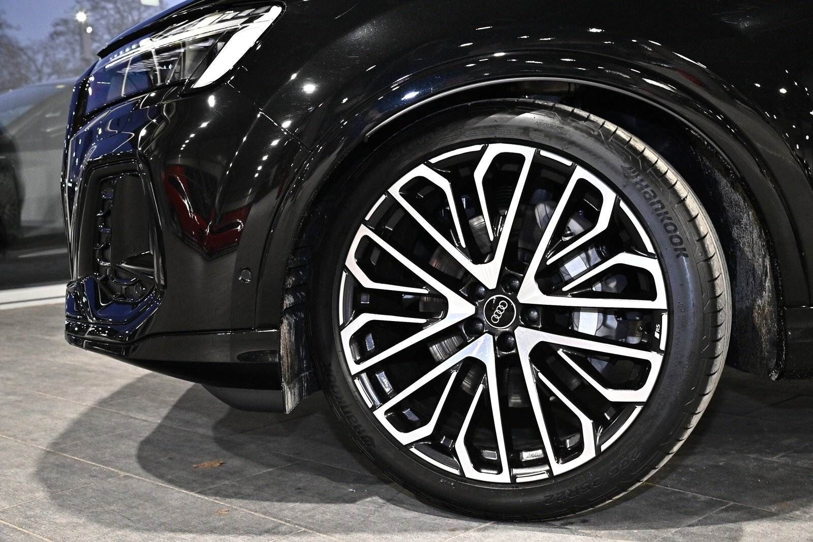Image about Audi Q7 SUV S line 50 TDI quattro tiptronic