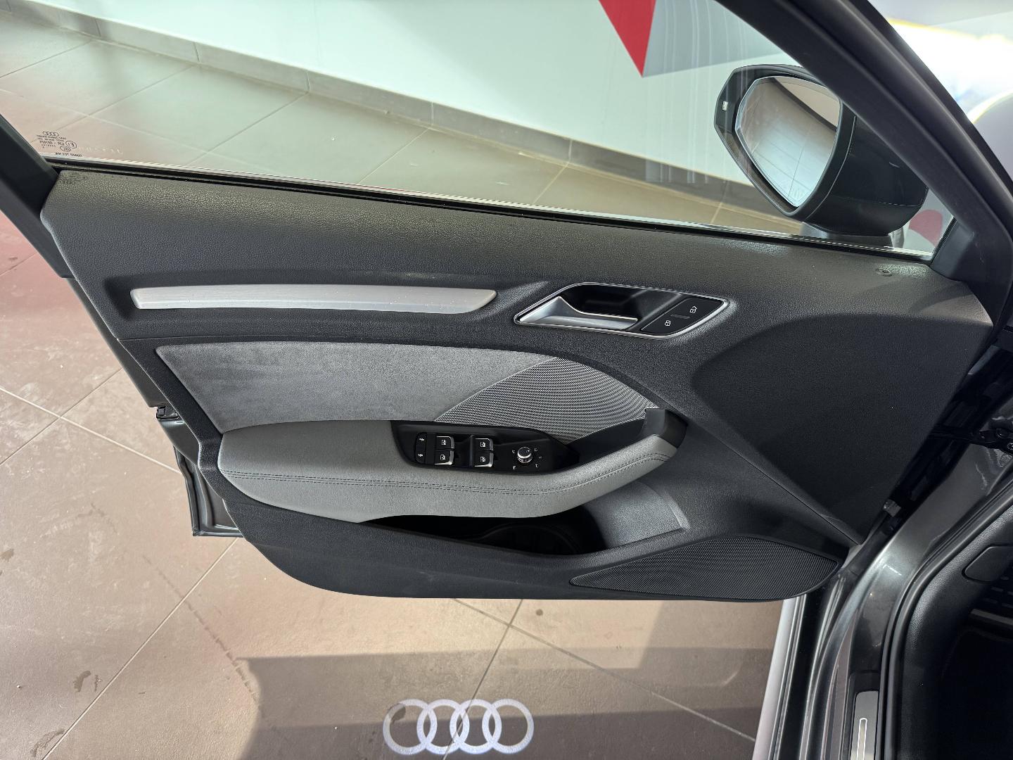 Image about Audi S3 Sportback S3 Sportback 2.0 TFSI quattro 228 kW (310 ch) S tronic