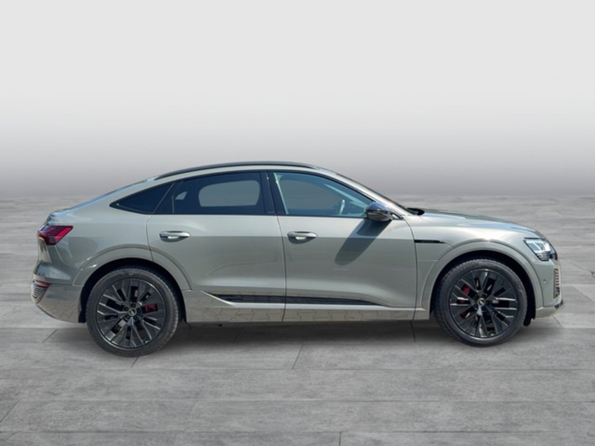Audi Q8 Sportback e-tron S line
