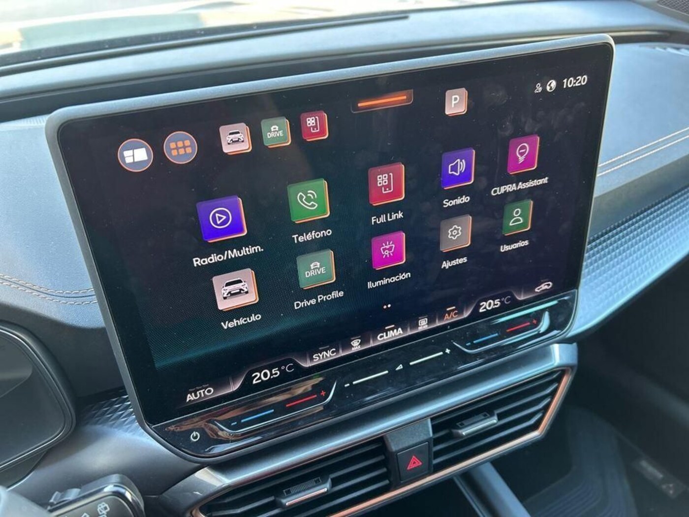CUPRA Formentor 1.5 eTSI DSG 110 kW (150 CV) — photo 15