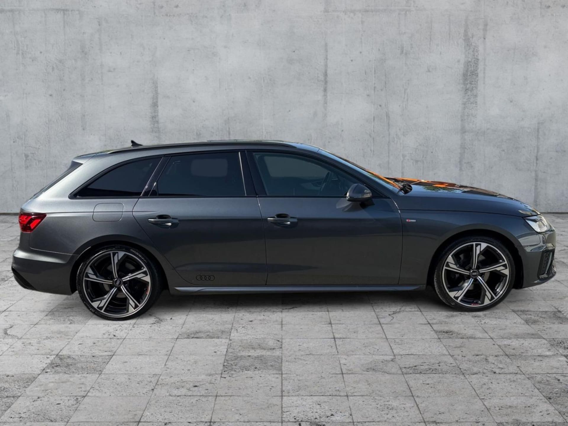 Audi A4 Avant S line