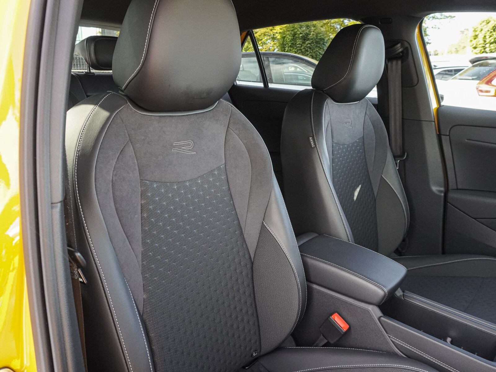 Volkswagen T-Roc – Bild 9