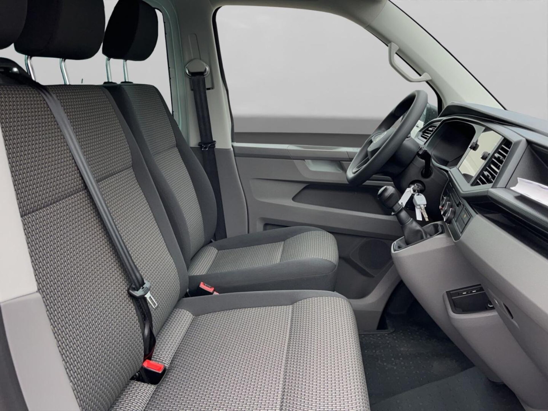 Volkswagen T6.1 Transporter Kombi langer Radstand