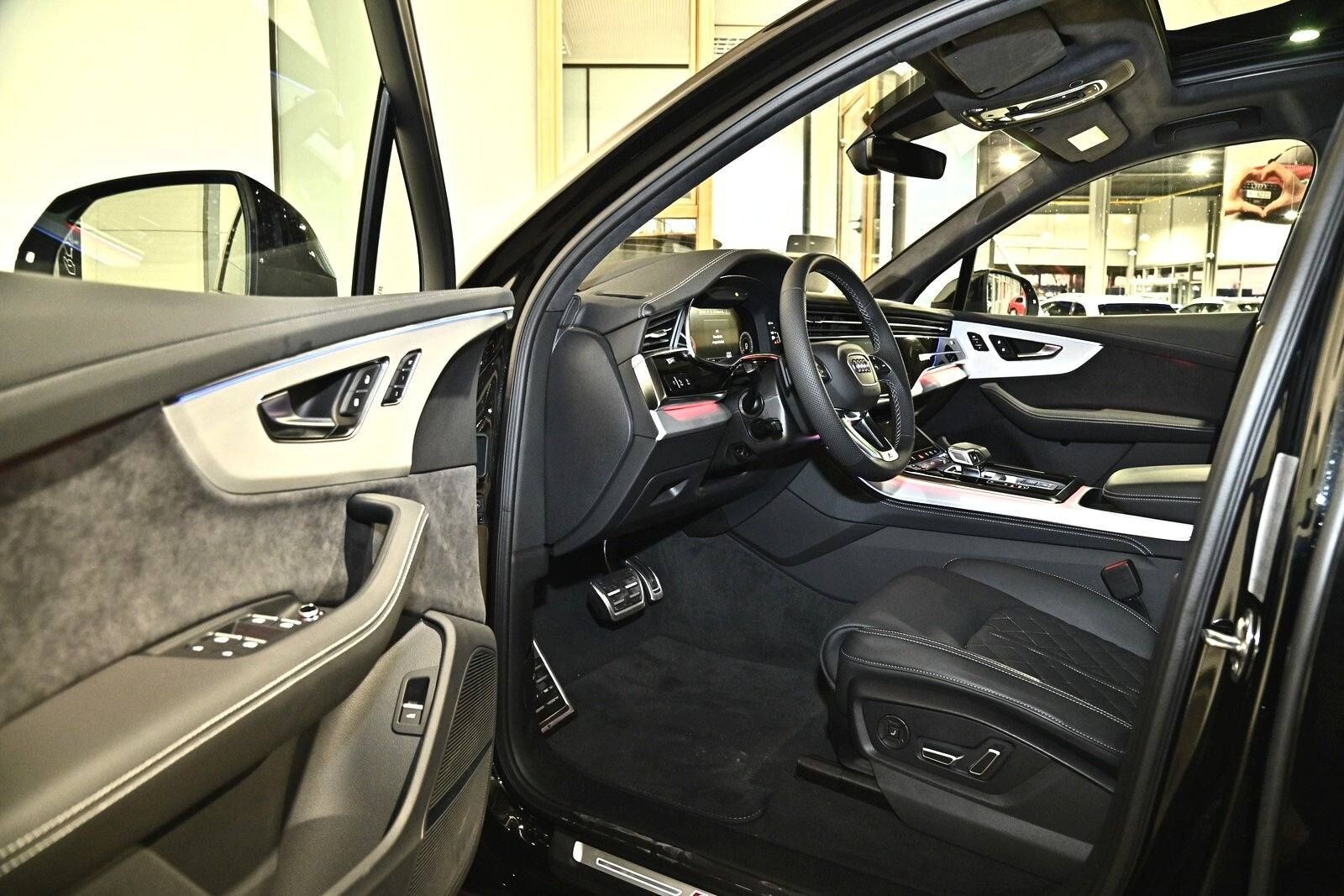 Image about Audi Q7 SUV S line 50 TDI quattro tiptronic