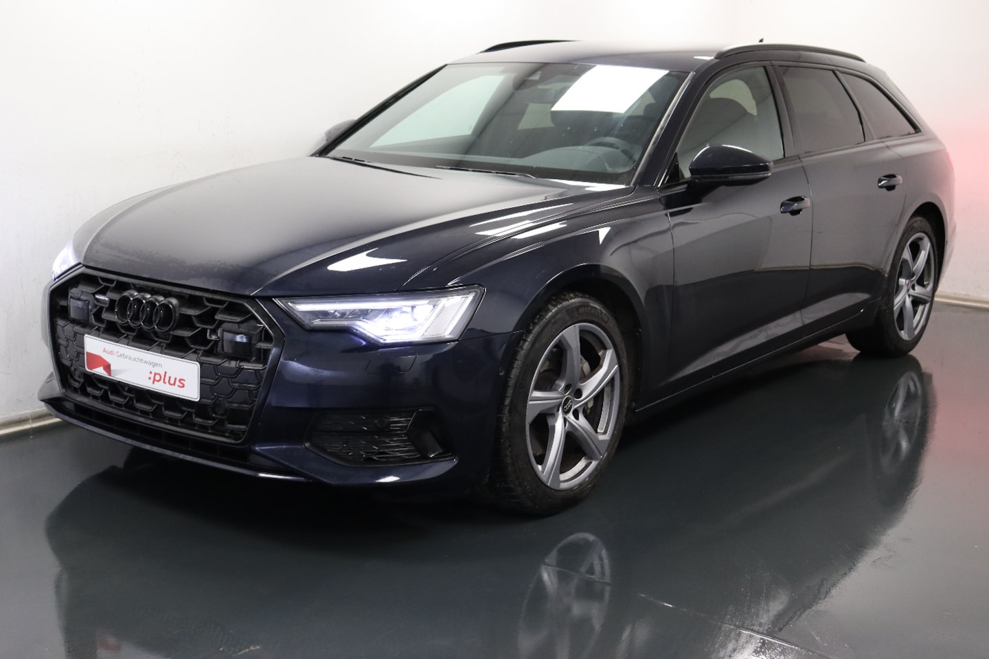 Bild über Audi A6 Avant advanced 45 TDI quattro S tronic - für weitere Informationen kontaktieren Sie den Audi Partner