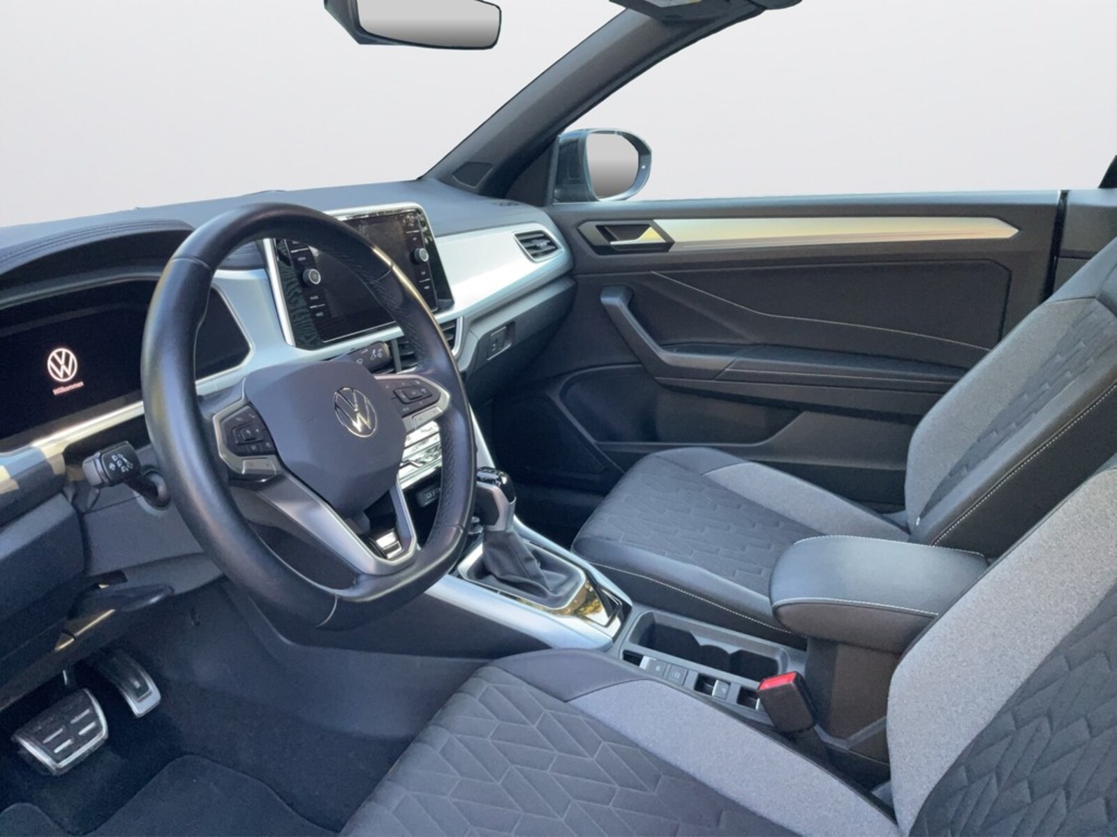 Volkswagen T-Roc Cabriolet – Bild 9
