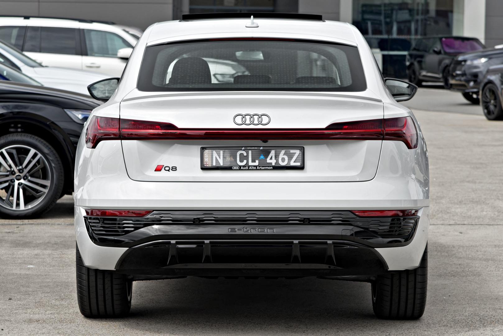 Image about Audi Q8 Sportback e-tron 55 e-tron quattro S line 300,00 kW