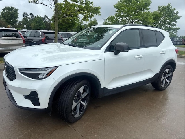 2024 Volvo XC40