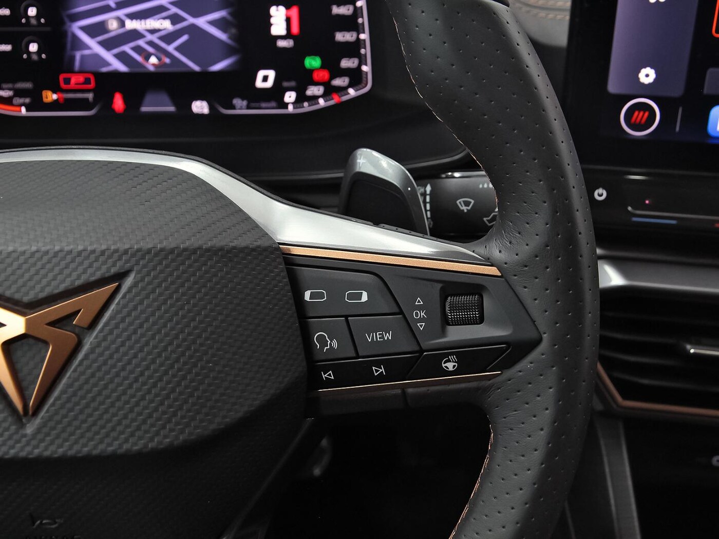 CUPRA Leon León 1.5 eTSI DSG 110 kW (150 CV) — photo 18