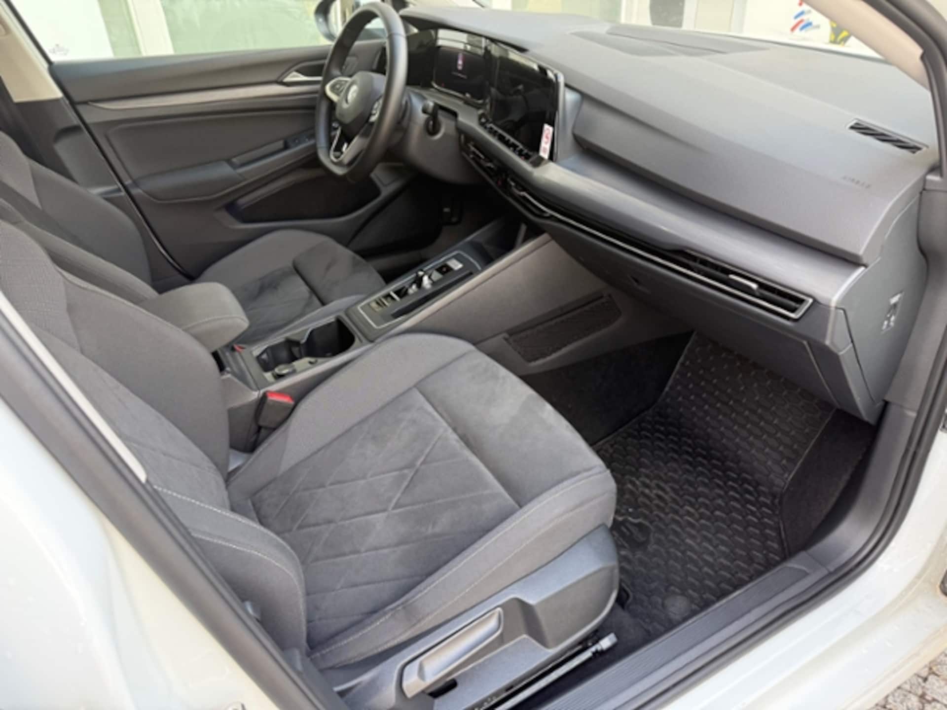 Volkswagen Golf Style