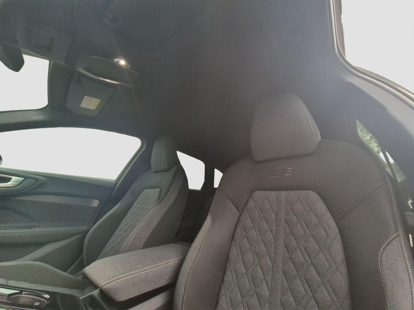 Bild über Audi A5 Avant TFSI 110 kW S tronic - für weitere Informationen kontaktieren Sie den Audi Partner