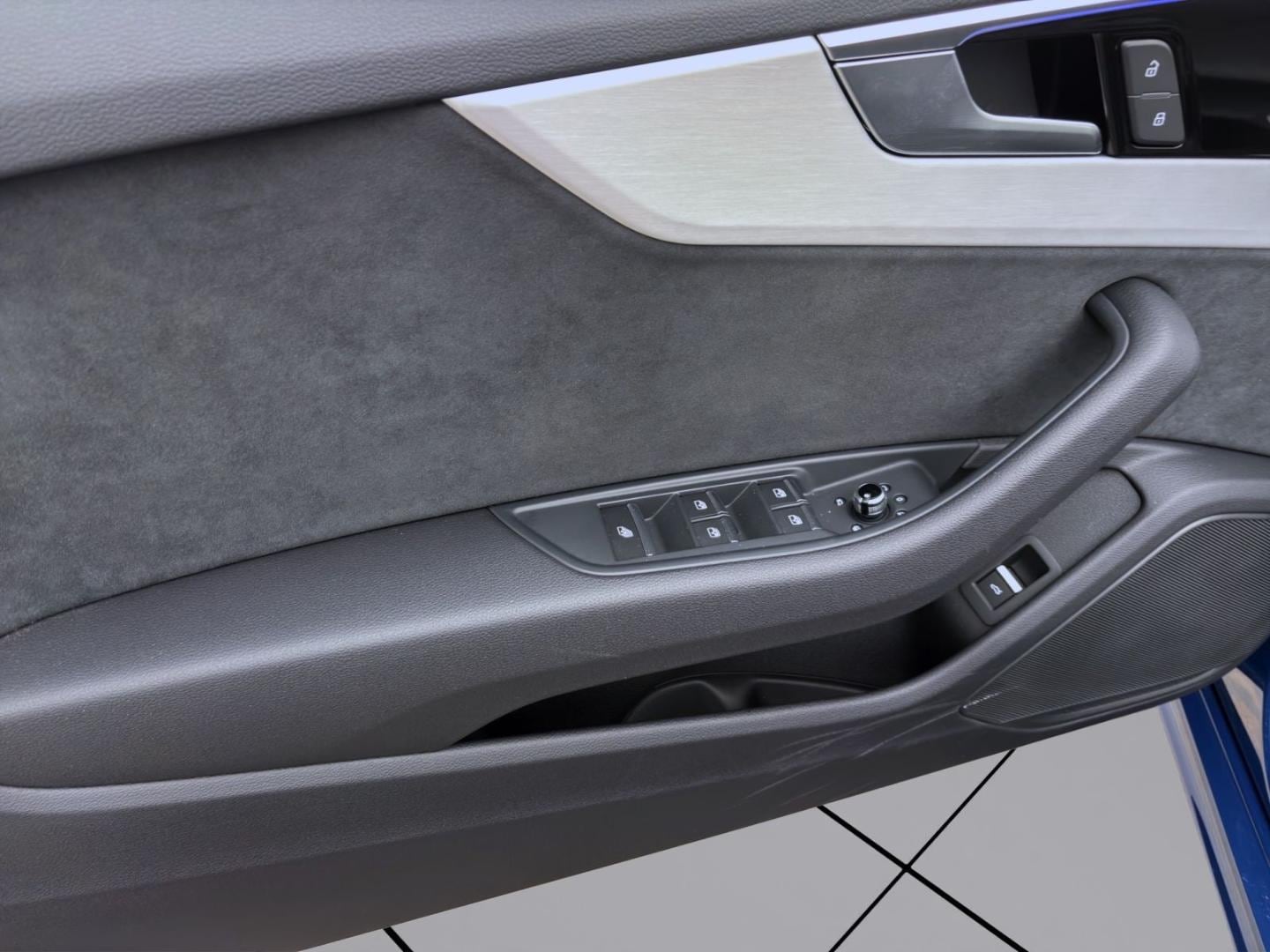 Bild über Audi S5 Cabriolet TFSI quattro tiptronic - für weitere Informationen kontaktieren Sie den Audi Partner