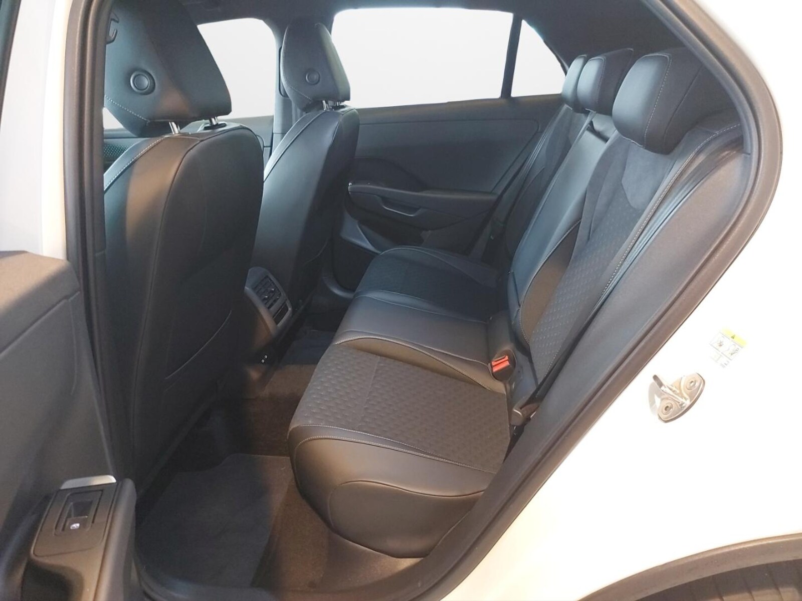 Volkswagen T-Roc – Bild 12