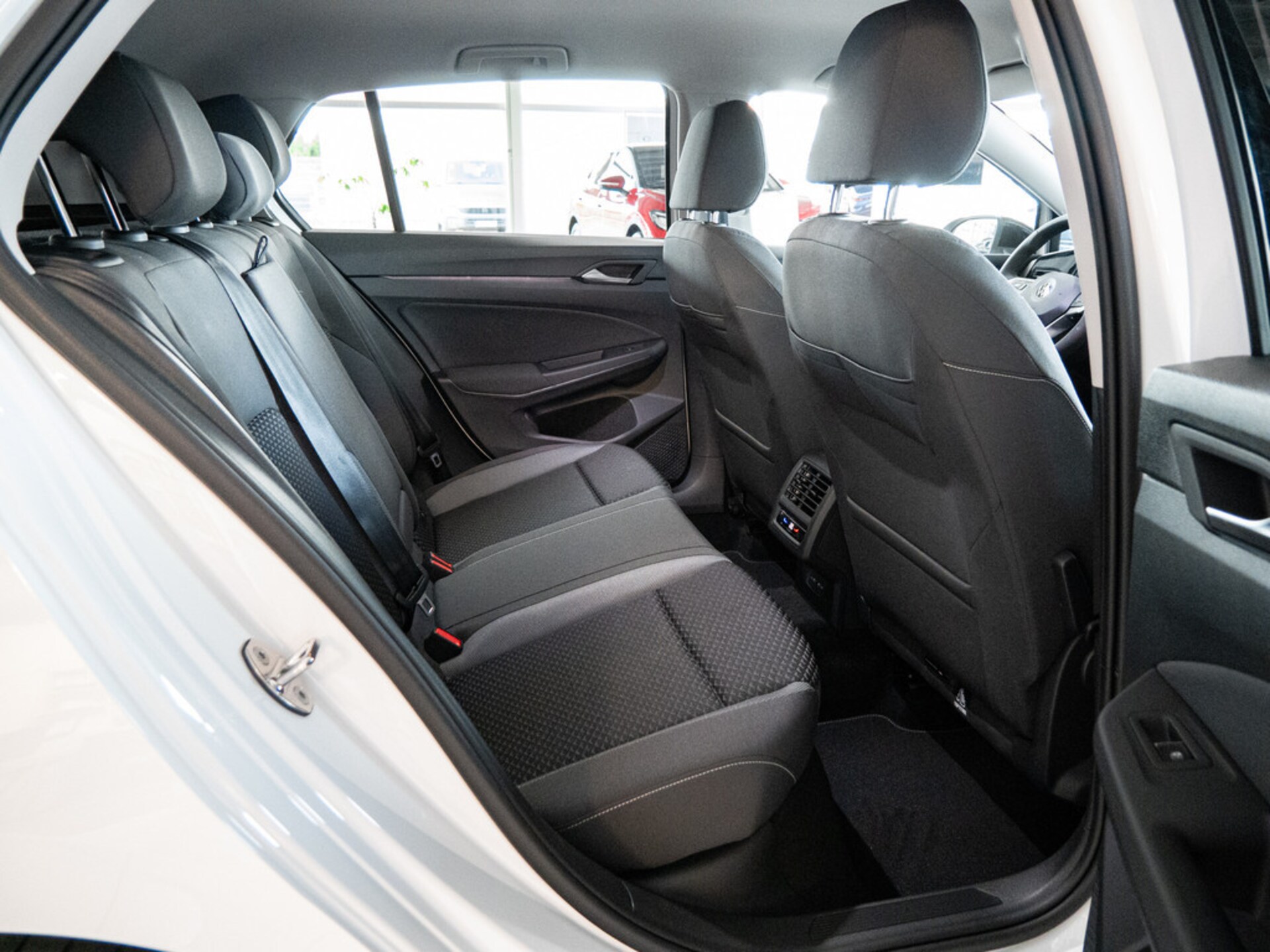 Volkswagen Golf Active