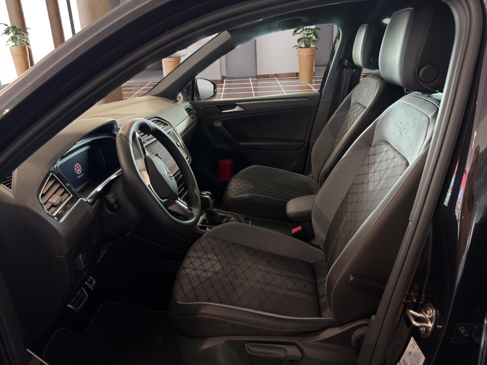 Volkswagen Tiguan – Bild 12