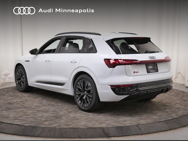 2024 Audi Q8 e-tron