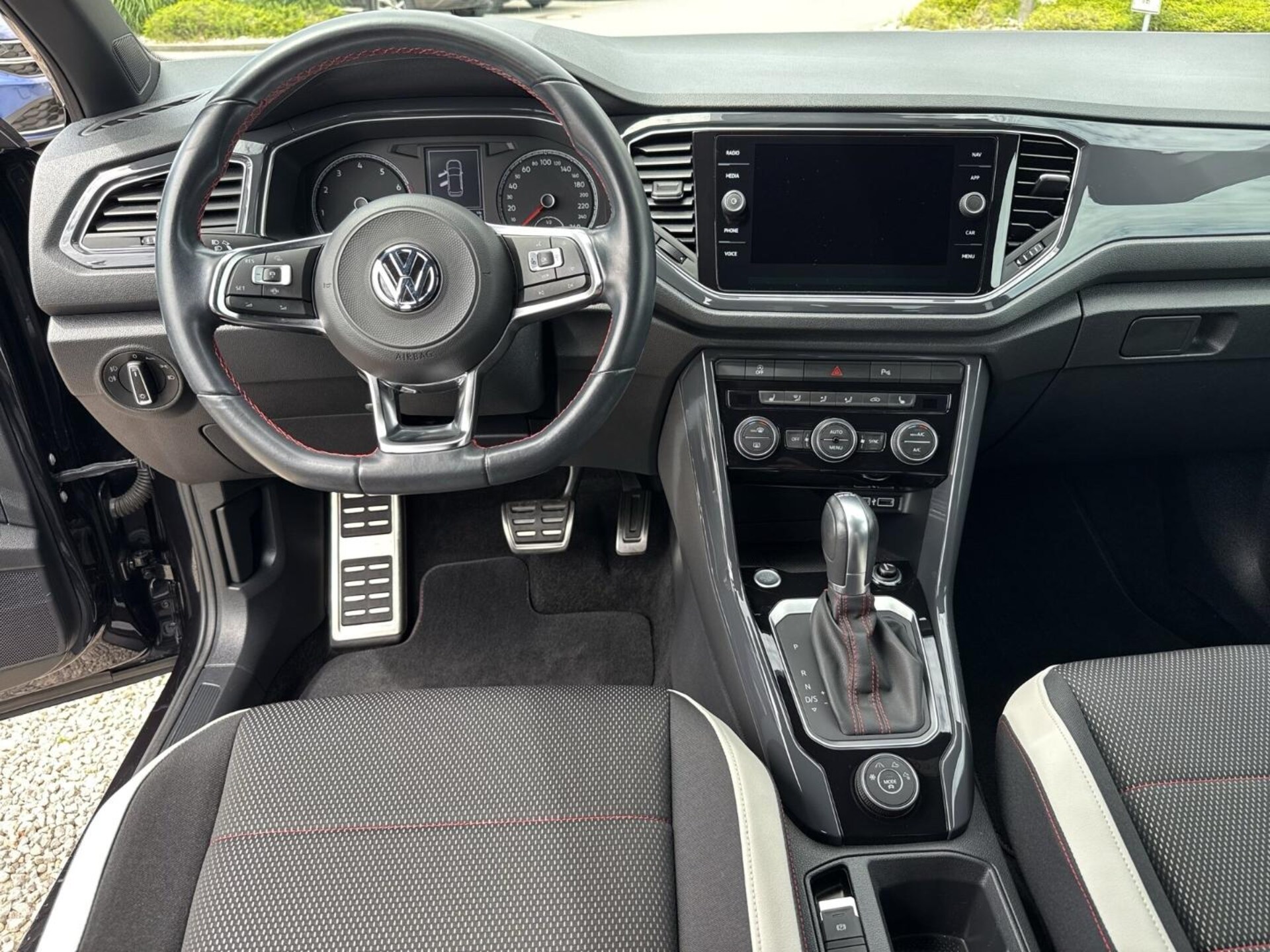 Volkswagen T-Roc Sport