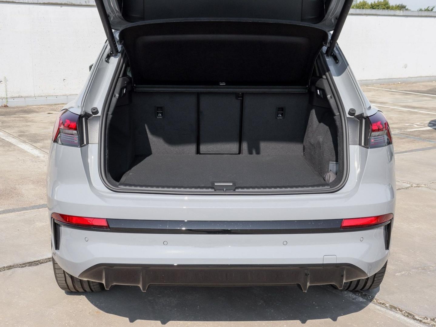 Bild über Audi Q4 SUV e-tron e-tron quattro performance 250 kW - für weitere Informationen kontaktieren Sie den Audi Partner