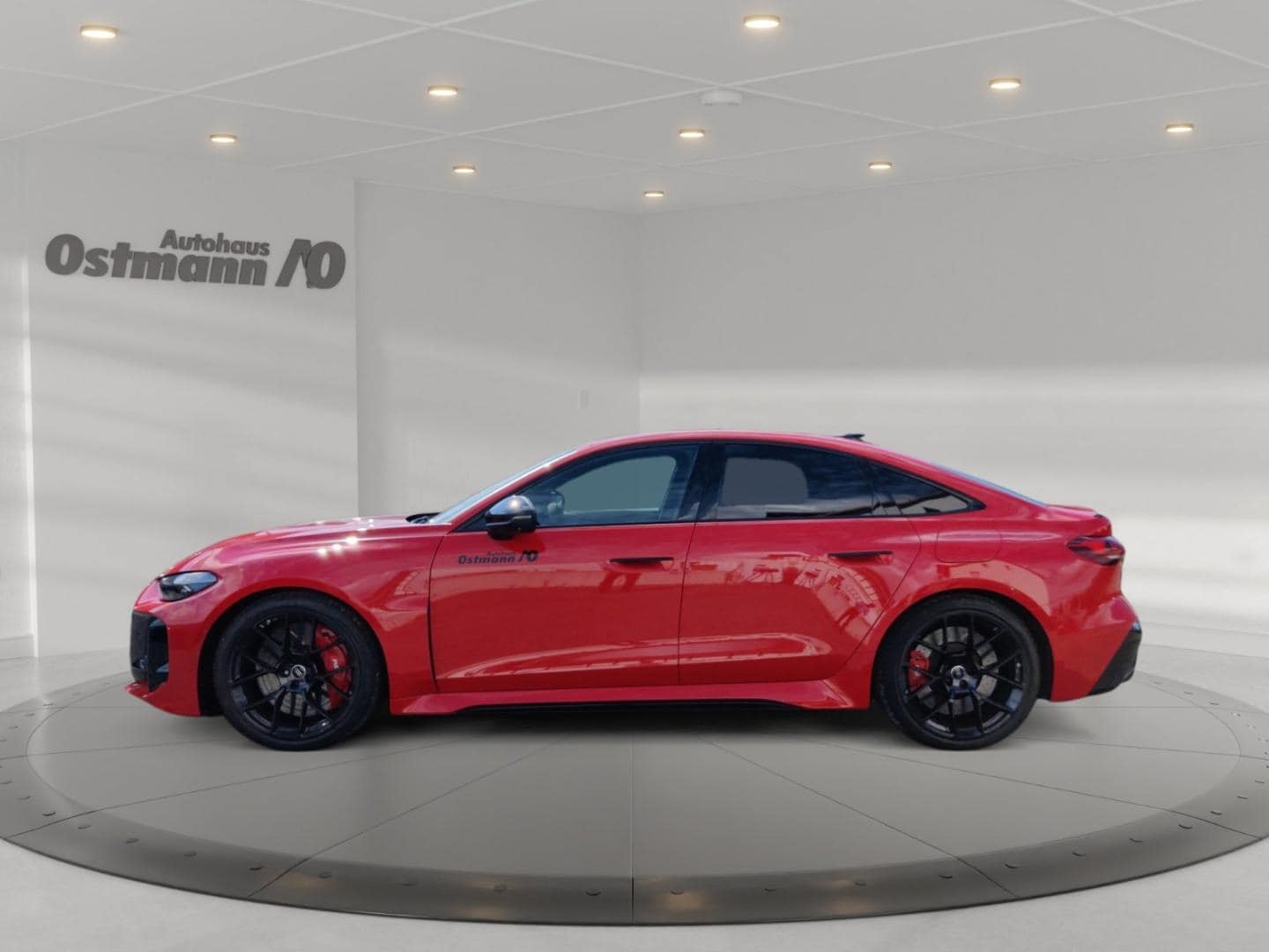 Bild über Audi RS 5 Limousine TFSI quattro 470 kW tiptronic - für weitere Informationen kontaktieren Sie den Audi Partner